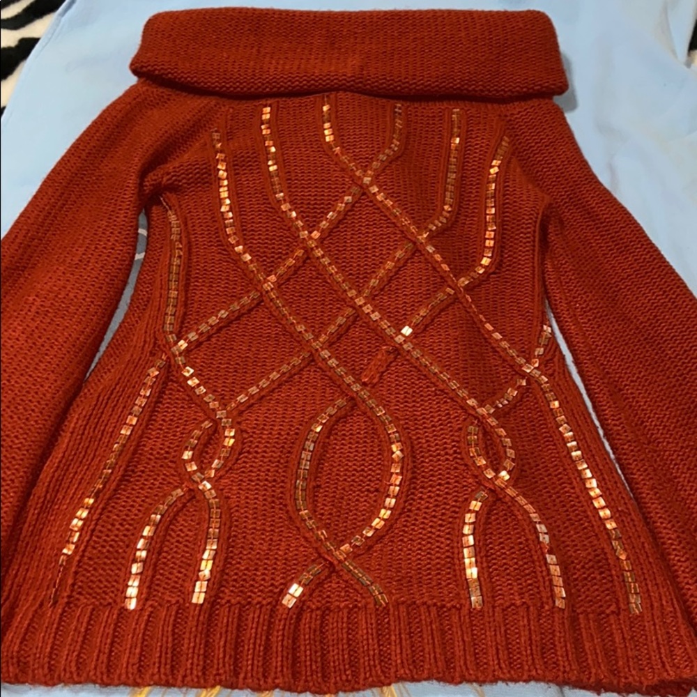2b Bebe copper cold shoulder beaded sweater size M